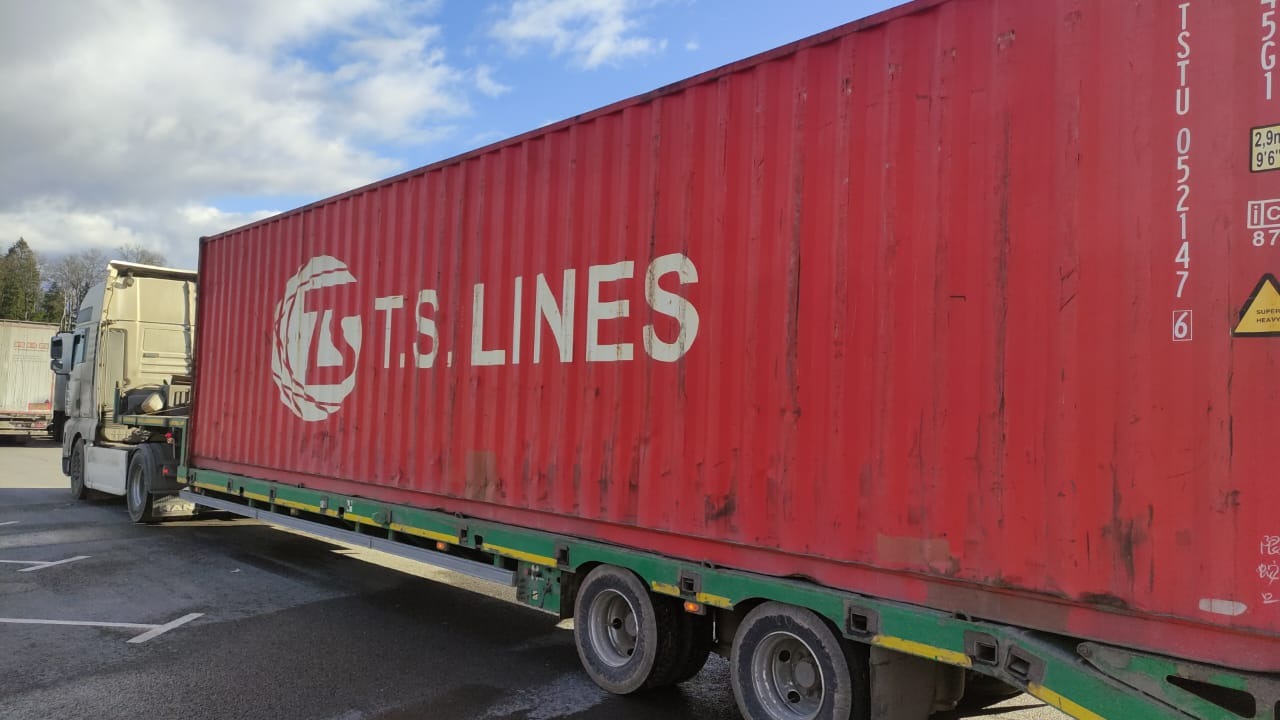 Матрацы в контейнере Москва - Якутск